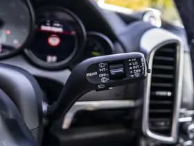 Porsche Cayenne thumbnail 36