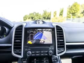 Porsche Cayenne thumbnail 46