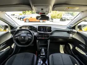 Peugeot E-208 EV Active 50 kWh thumbnail 15