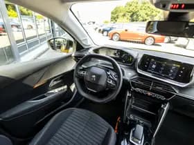 Peugeot E-208 EV Active 50 kWh thumbnail 18