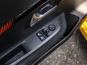 Peugeot E-208 EV Active 50 kWh thumbnail 21