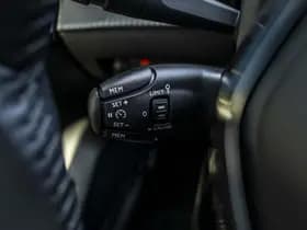 Peugeot E-208 EV Active 50 kWh thumbnail 28