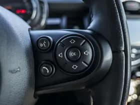 MINI Cooper S thumbnail 30