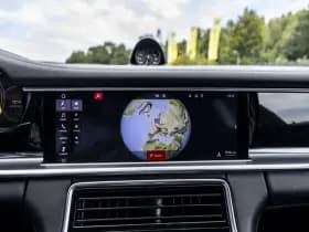 Porsche Panamera thumbnail 39