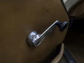 Mercedes-Benz SL-Klasse 280 SLC coupé thumbnail 18