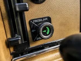 Mercedes-Benz SL-Klasse 280 SLC coupé thumbnail 31