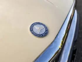 Mercedes-Benz SL-Klasse 280 SLC coupé thumbnail 38