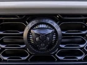 Jaguar F-Type P575 AWD R 75 thumbnail 36