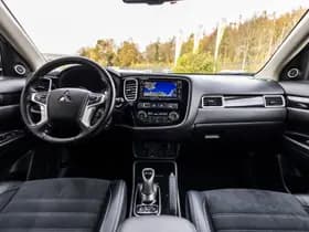 Mitsubishi Outlander thumbnail 18