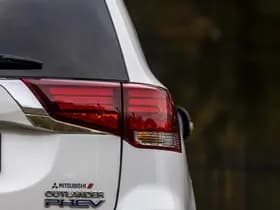 Mitsubishi Outlander thumbnail 7
