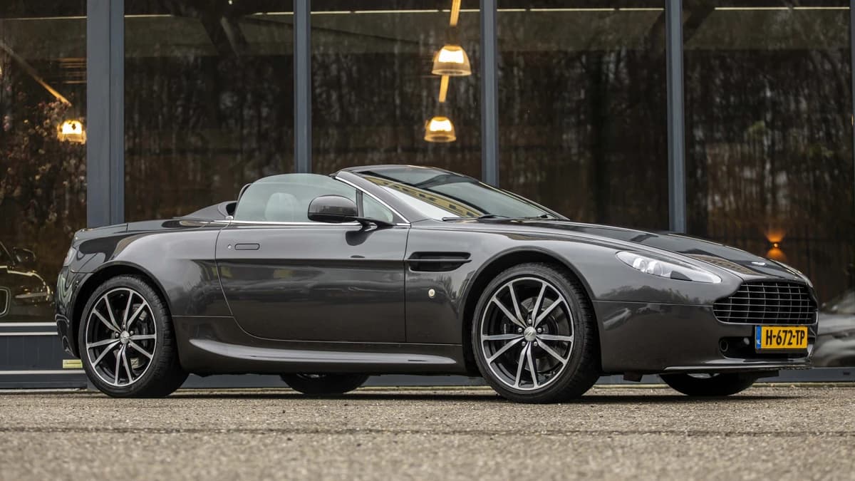 Aston Martin V8 Vantage Roadster 4.7 V8 N420 Sportshift — foto 1
