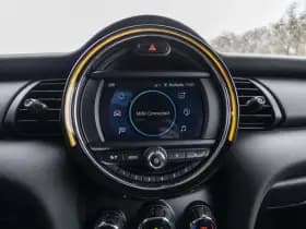 MINI One thumbnail 34