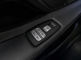 BMW 7-Serie thumbnail 18