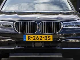 BMW 7-Serie thumbnail 3