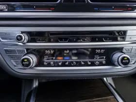 BMW 7-Serie thumbnail 43