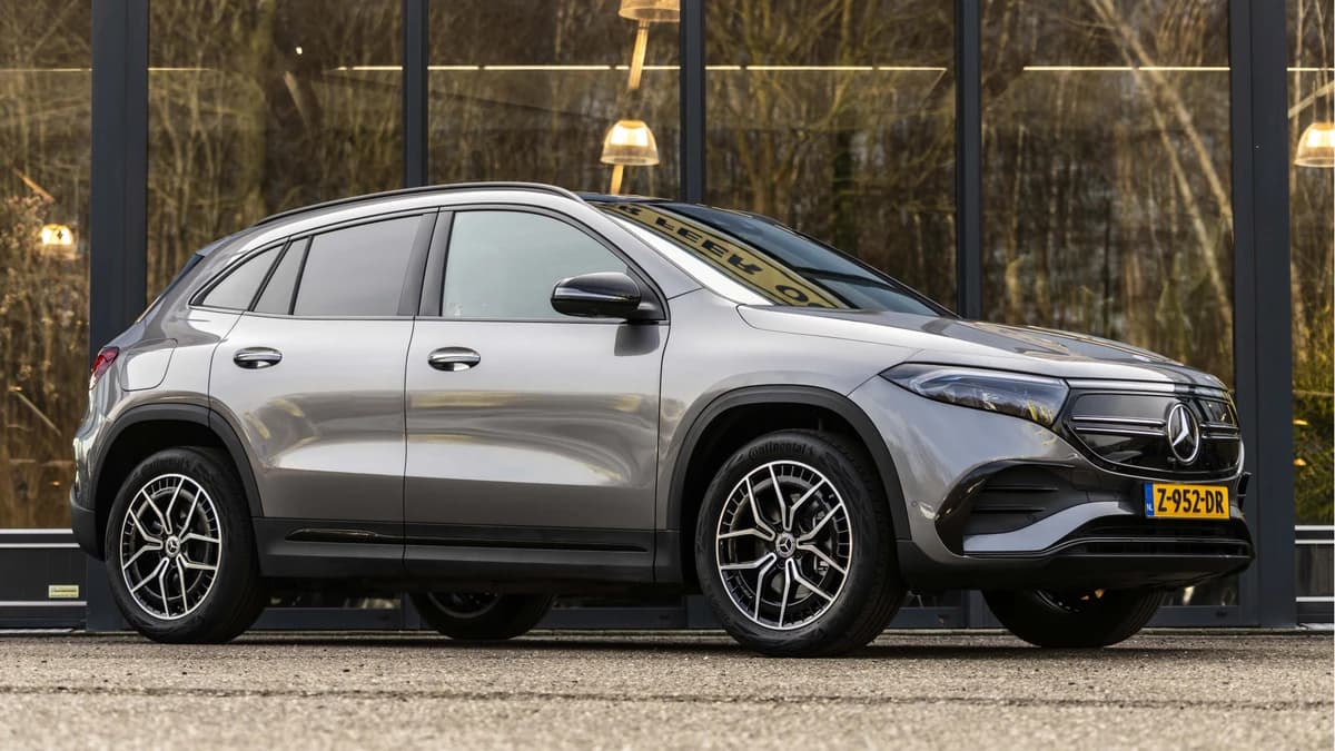 Mercedes-Benz EQA — foto 1