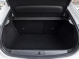 Peugeot E-208 EV Active Pack 50 kWh thumbnail 13