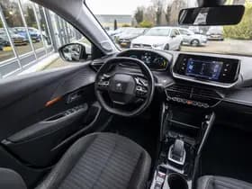 Peugeot E-208 EV Active Pack 50 kWh thumbnail 18