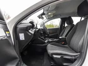 Peugeot E-208 EV Active Pack 50 kWh thumbnail 20