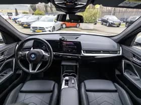 BMW IX1 xDrive30 Launch Edition 67 kWh thumbnail 18