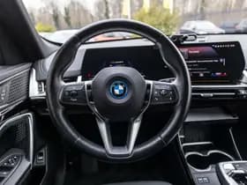 BMW IX1 xDrive30 Launch Edition 67 kWh thumbnail 22