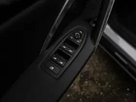 BMW IX1 xDrive30 Launch Edition 67 kWh thumbnail 24