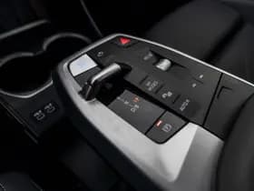 BMW IX1 xDrive30 Launch Edition 67 kWh thumbnail 27