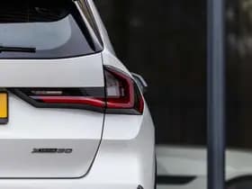 BMW IX1 xDrive30 Launch Edition 67 kWh thumbnail 7