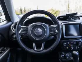 Jeep Renegade 4xe 190 Plug-in Hybrid Electric Limited Business thumbnail 19