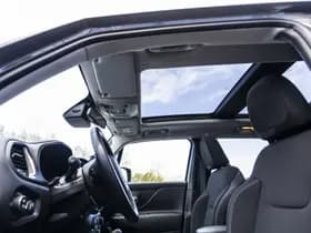 Jeep Renegade 4xe 190 Plug-in Hybrid Electric Limited Business thumbnail 21