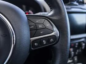 Jeep Renegade 4xe 190 Plug-in Hybrid Electric Limited Business thumbnail 29