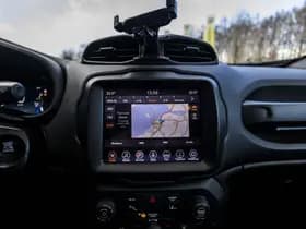 Jeep Renegade 4xe 190 Plug-in Hybrid Electric Limited Business thumbnail 33