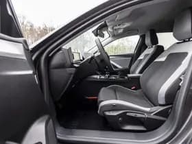 Opel Astra Sports Tourer 1.2 Turbo Business Edition thumbnail 20