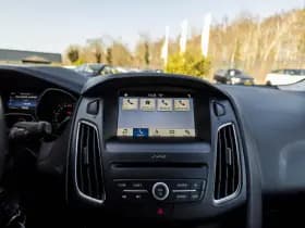 Ford Focus thumbnail 15