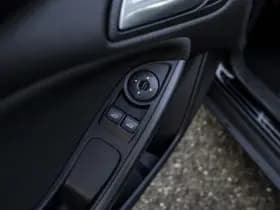 Ford Focus thumbnail 27