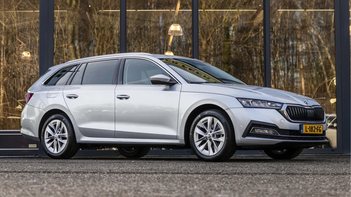 Škoda Octavia Combi 1.0 TSI Business Edition — foto 1