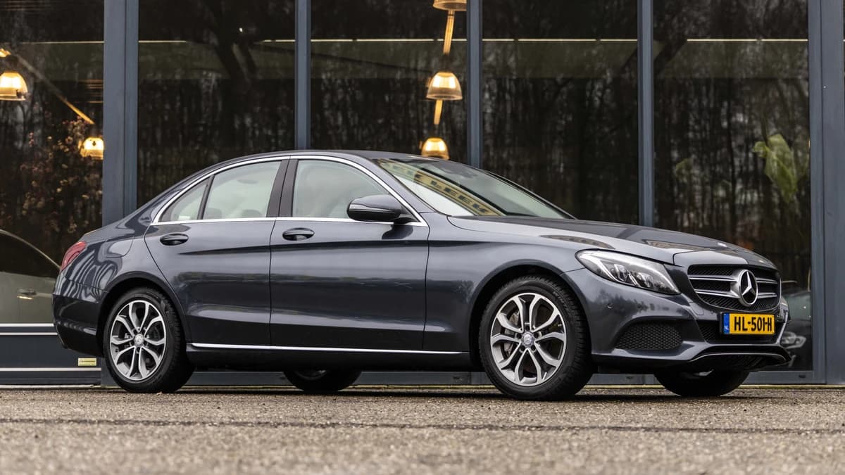 Mercedes-Benz C-Klasse 350 e Lease Edition — foto 1