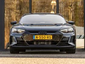 Audi e-tron GT thumbnail 2