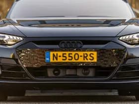 Audi e-tron GT thumbnail 3