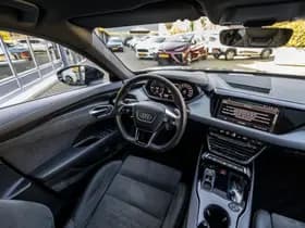 Audi e-tron GT thumbnail 23