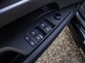 Audi e-tron GT thumbnail 27