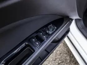 Ford Mondeo thumbnail 22