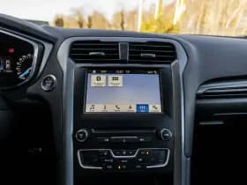 Ford Mondeo thumbnail 38