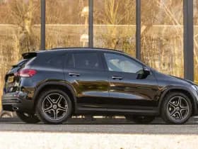 Mercedes-Benz GLA thumbnail 6