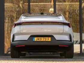 Polestar 4 Long Range Single motor Plus 100 kWh thumbnail 6