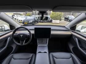 Tesla Model Y RWD 58 kWh thumbnail 16