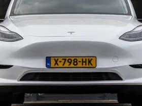 Tesla Model Y RWD 58 kWh thumbnail 3