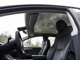 Tesla Model Y RWD 58 kWh thumbnail 22