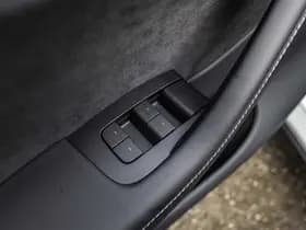 Tesla Model Y RWD 58 kWh thumbnail 23