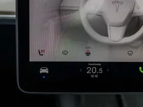 Tesla Model Y RWD 58 kWh thumbnail 31